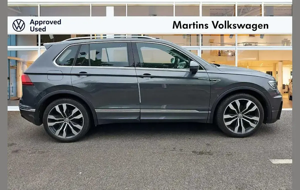Used VW Tiguan SEL 230 HP (169 kW) 2019 Grey SUV