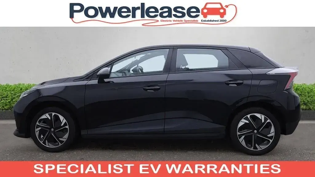 Used MG MG4 EV SE 63 kW (87 HP) 2023 Black Hatchback