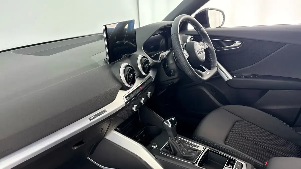 Used Audi Q2 Black Edition 150 HP (110 kW) 2025 Grey SUV