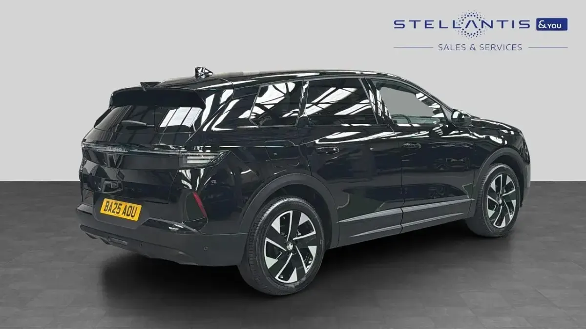 Used Vauxhall Grandland X Ultimate 134 HP (98 kW) 2025 Black SUV