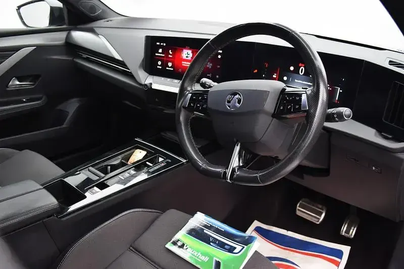 Used Vauxhall Astra S 130 HP (95 kW) 2024 Grey Estate