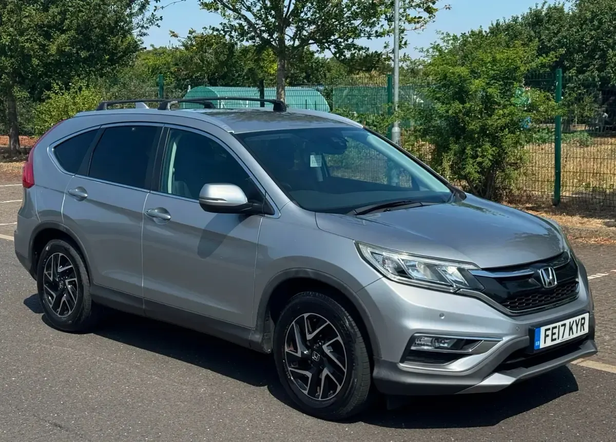 Used Honda CR-V SE Plus 2017 Silver SUV