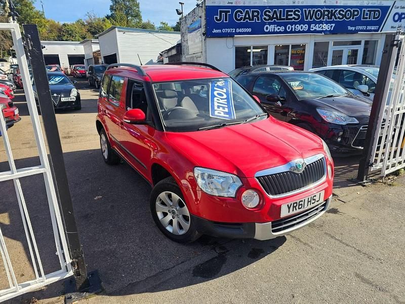 Red Used 2011 Skoda Yeti SUV | £5,500 (Fair price) - Image 1/4