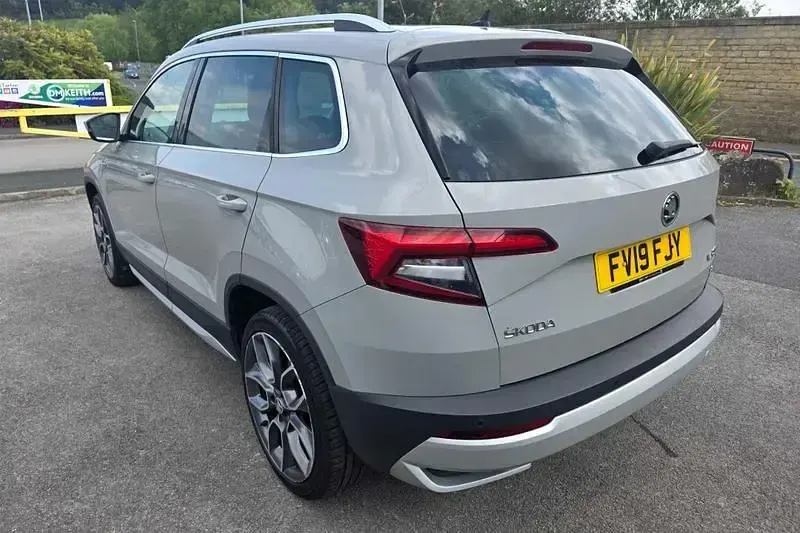 Used Skoda Karoq Scout 4x4 150 HP (110 kW) 2019 Meteor grey SUV