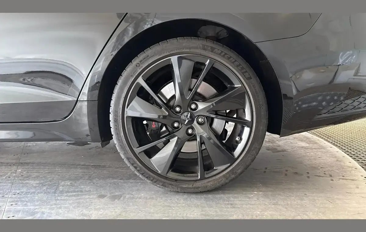 Used Genesis G70 Sport 241 HP (177 kW) 2024 Black Estate