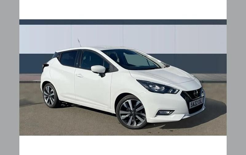 Used Nissan Micra Tekna 92 HP (67 kW) 2022 White Hatchback