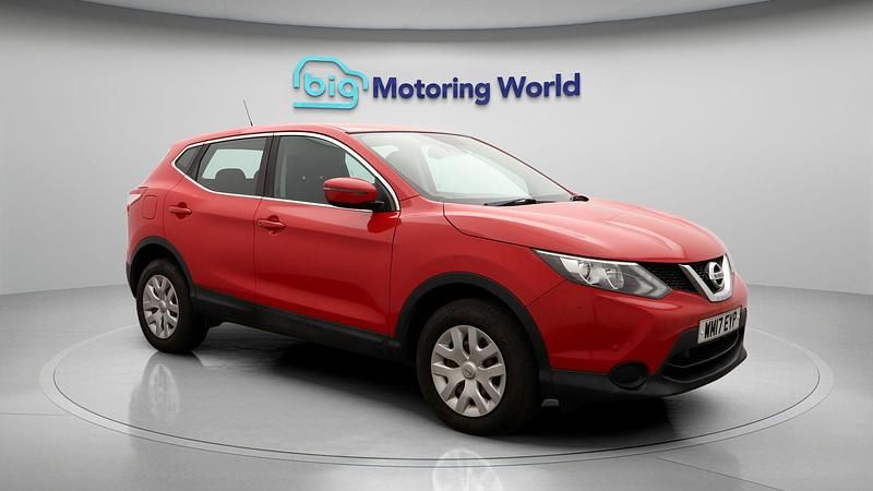 Used 2017 Nissan Qashqai S SUV | £8,700 (Super price) - Image 1/4