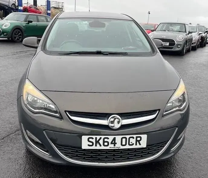 Gebraucht Vauxhall Astra Elite 115 PS (84 kW) 2014 Grau Kleinwagen