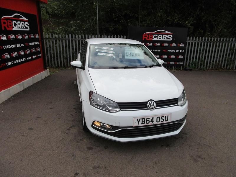 White Used 2014 VW Polo SE Hatchback | £4,995 (Fair price) - Image 1/4