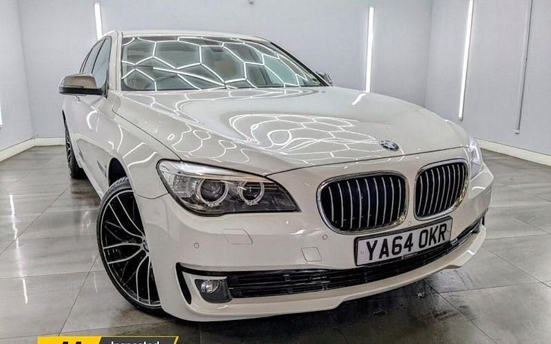 Used BMW 740 320 HP (235 kW) 2014 White Sedan
