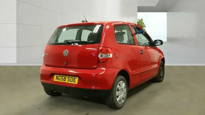 Used VW Fox 55 HP (40 kW) 2009 Red Hatchback