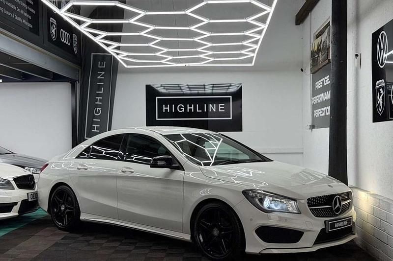 Used Mercedes CLA180 AMG 122 HP (89 kW) 2015 White Sedan