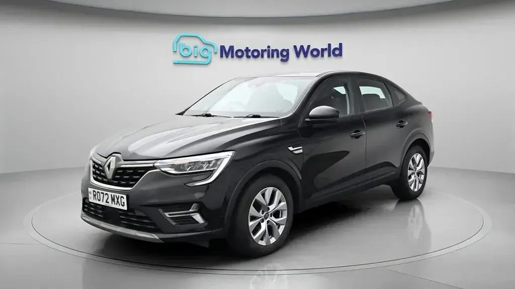 Used Renault Arkana Iconic 145 HP (106 kW) 2022 Black SUV