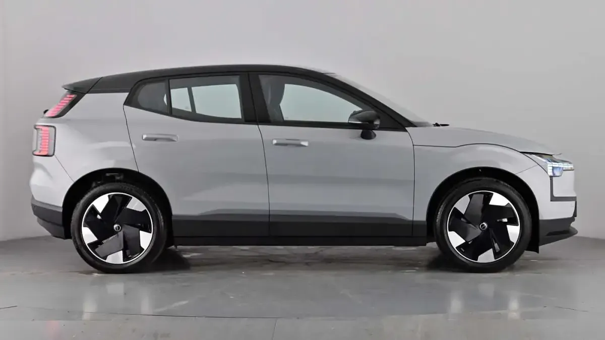 New Volvo EX30 Plus 200 kW (272 HP) 2026 Vapour grey SUV