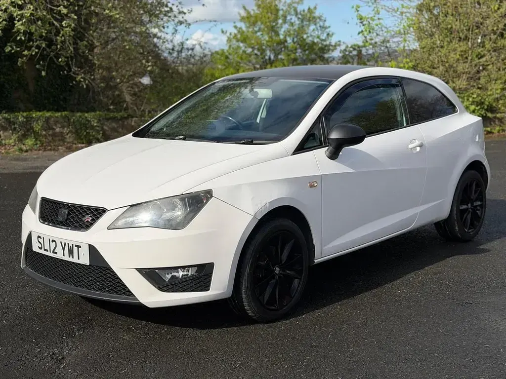 Used Seat Ibiza FR Sport 105 HP (77 kW) 2012 White Coupe