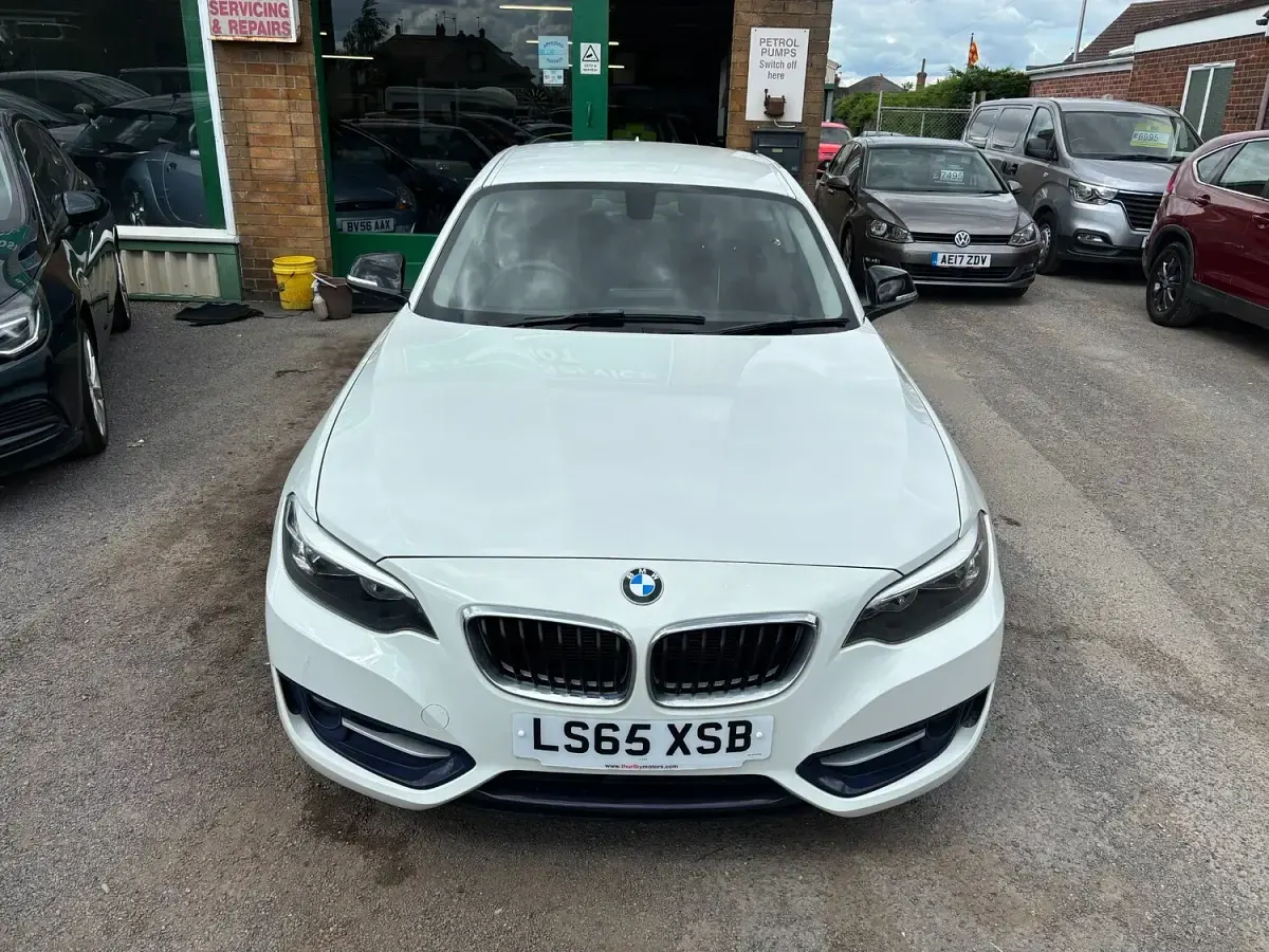 Used BMW 218 Sport Line 2015 White Coupe