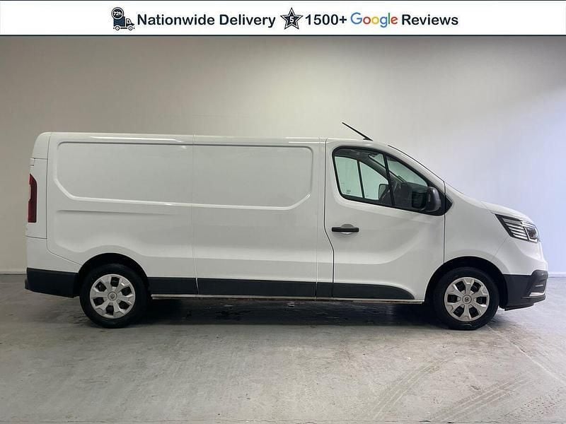 Used Renault Trafic 130 HP (95 kW) 2024 White MPV