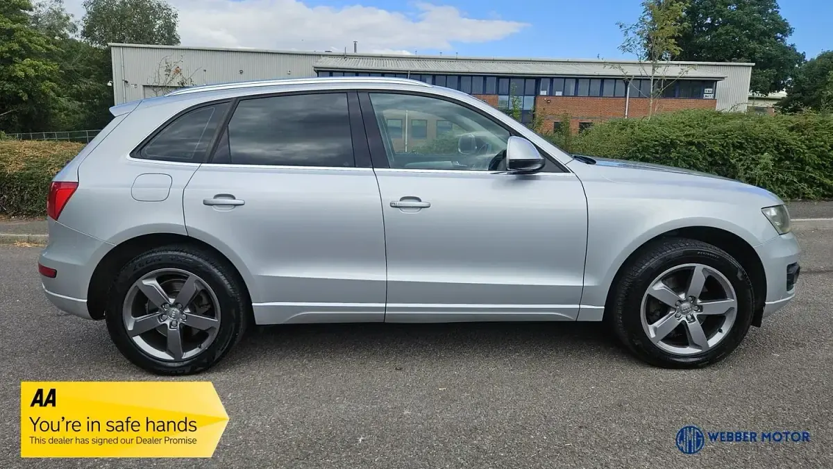 Used Audi Q5 Comfort 237 HP (174 kW) 2009 Silver SUV