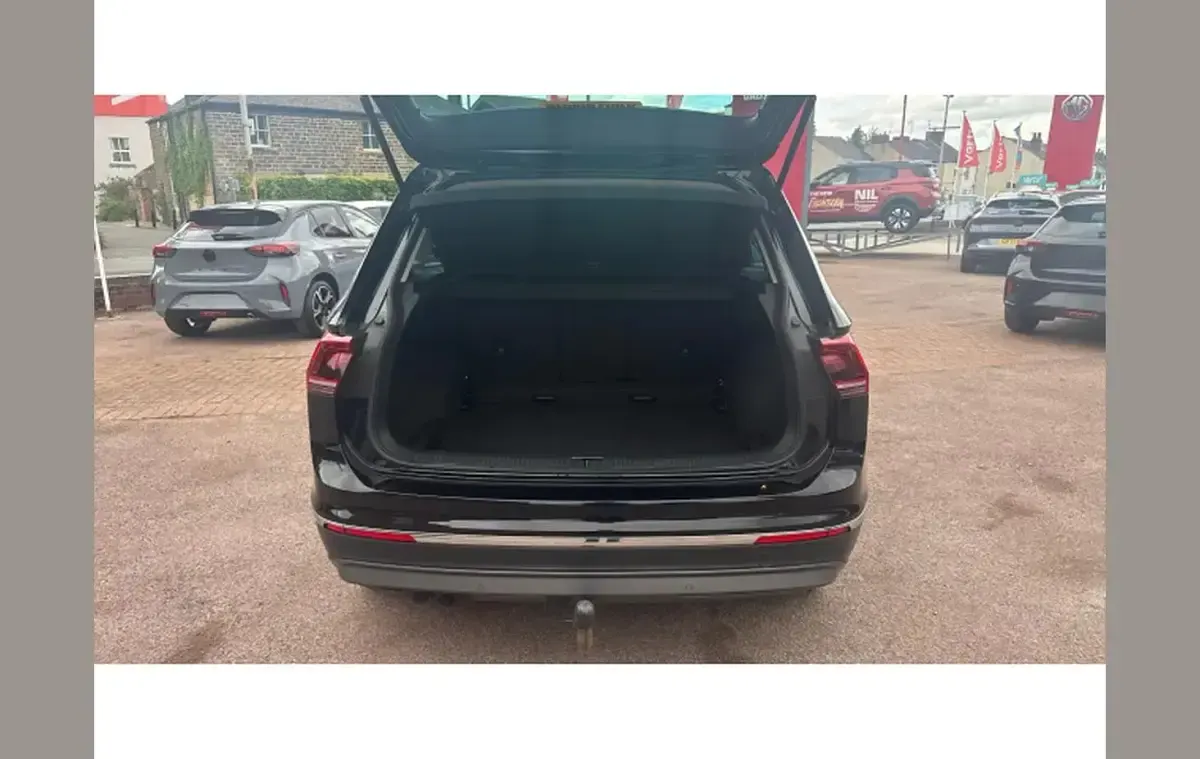 Used VW Tiguan SEL 150 HP (110 kW) 2018 Black SUV