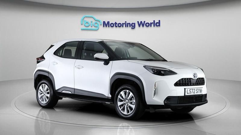 Used Toyota Yaris Cross 2023 White SUV