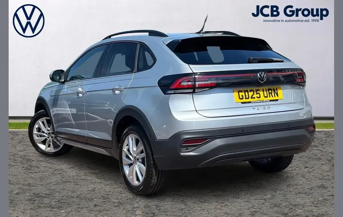 Used VW Taigo Match 115 HP (84 kW) 2025 Silver SUV