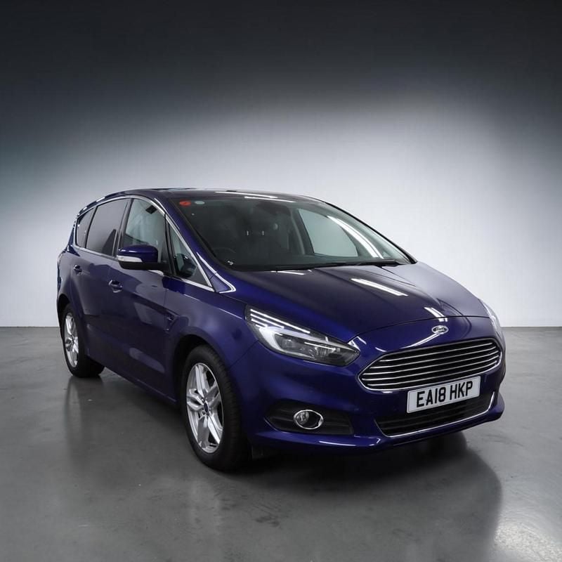 Used Ford S-MAX Titanium 180 HP (132 kW) 2018 Blue MPV