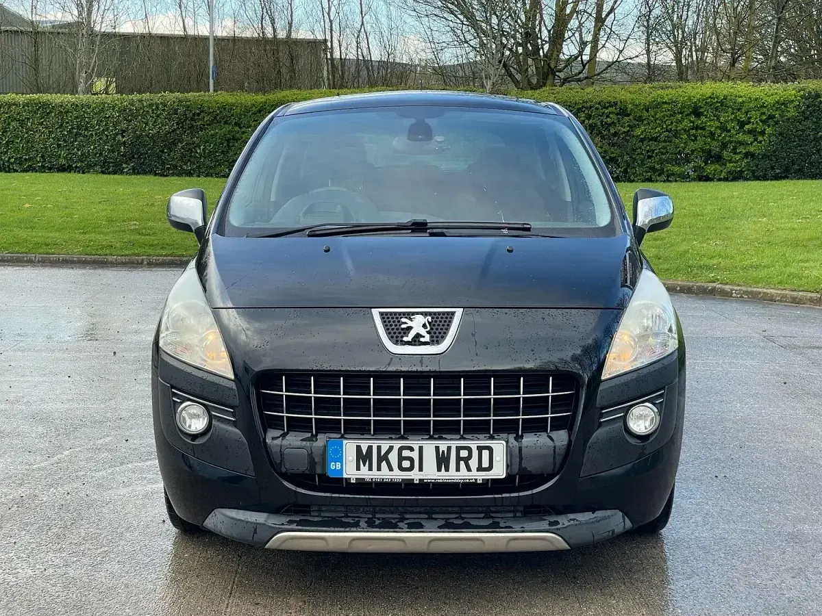 Used Peugeot 3008 112 HP (82 kW) 2011 Black Estate