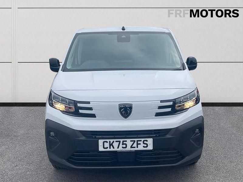 Ice white New 2025 Peugeot Partner MPV | £20,995 (Fair price) - Image 1/4