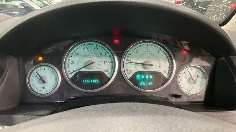 Used Chrysler Grand Voyager Limited 178 HP (130 kW) 2013 Black MPV