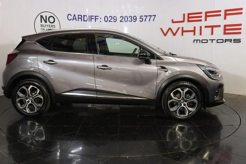 Used Renault Captur Techno 143 HP (105 kW) 2023 Grey SUV