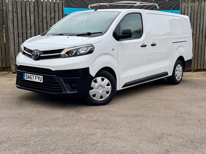 Used Toyota Proace 2017 White MPV