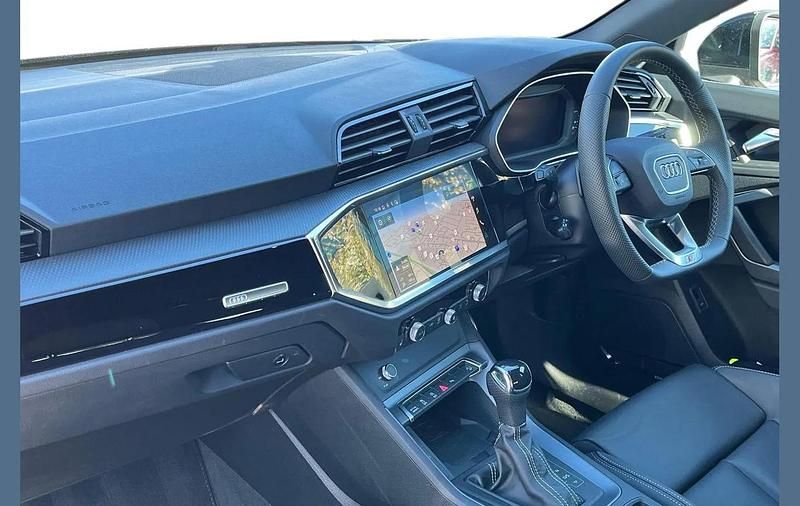 Used Audi Q3 Black Edition 150 HP (110 kW) 2025 Grey SUV