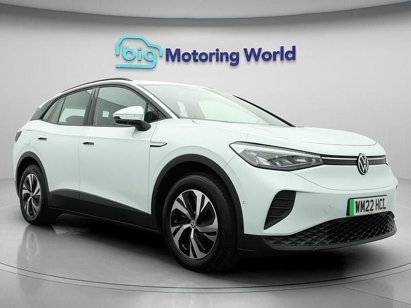 White Used 2022 VW ID.4 Pure SUV | £18,200 (Fair price) - Image 1/4