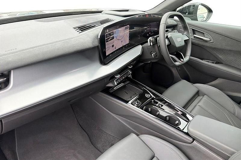 New Audi Q3 S-Line 150 HP (110 kW) 2026 Black SUV