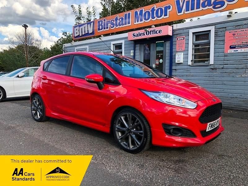 Red Used 2017 Ford Fiesta ST-Line Hatchback | £5,995 (Good price) - Image 1/4