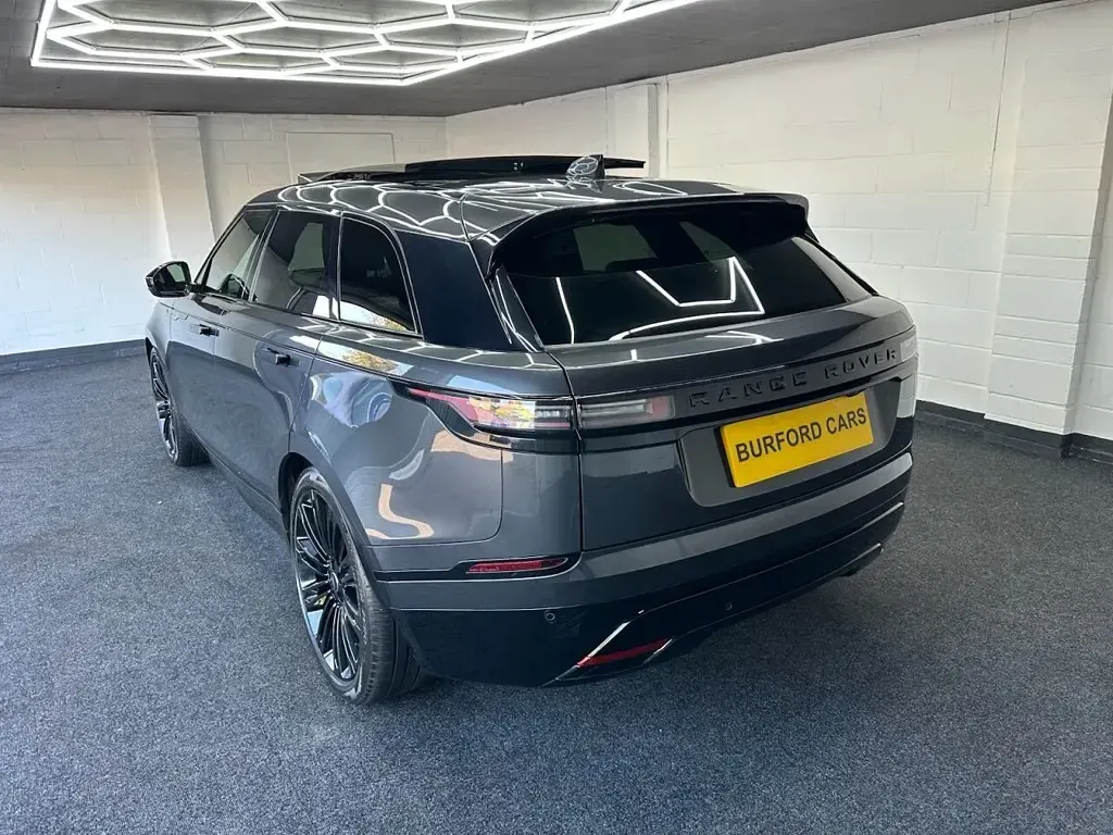 Used Land Rover Range Rover Velar HSE Dynamic 204 HP (150 kW) 2024 Grey SUV