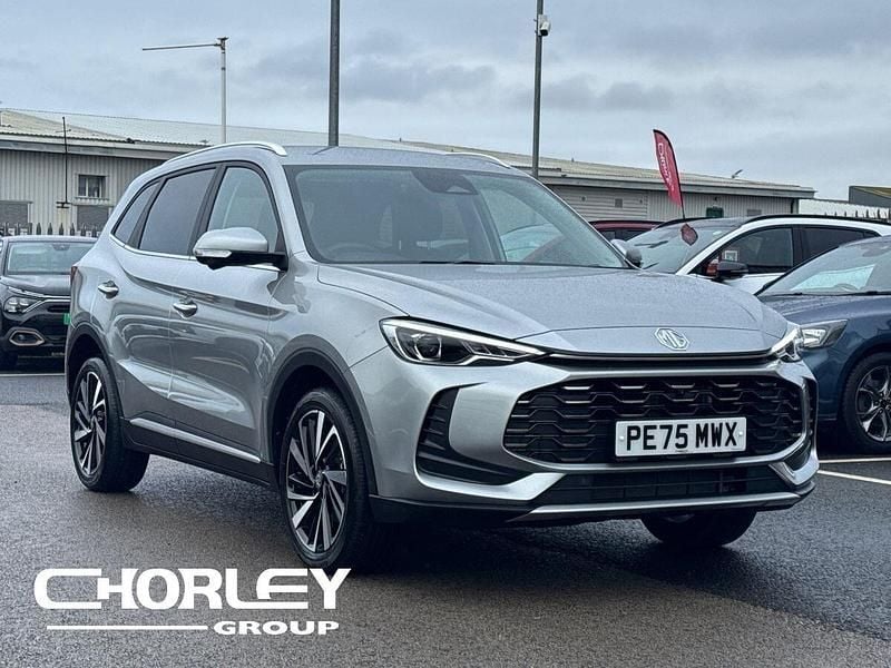 Usado MG ZS Trophy 196 HP (144 kW) 2025 Prateado Sedan