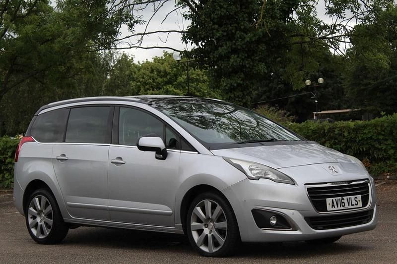 Silver Used 2016 Peugeot 5008 Allure MPV | £4,790 (Good price) - Image 1/4