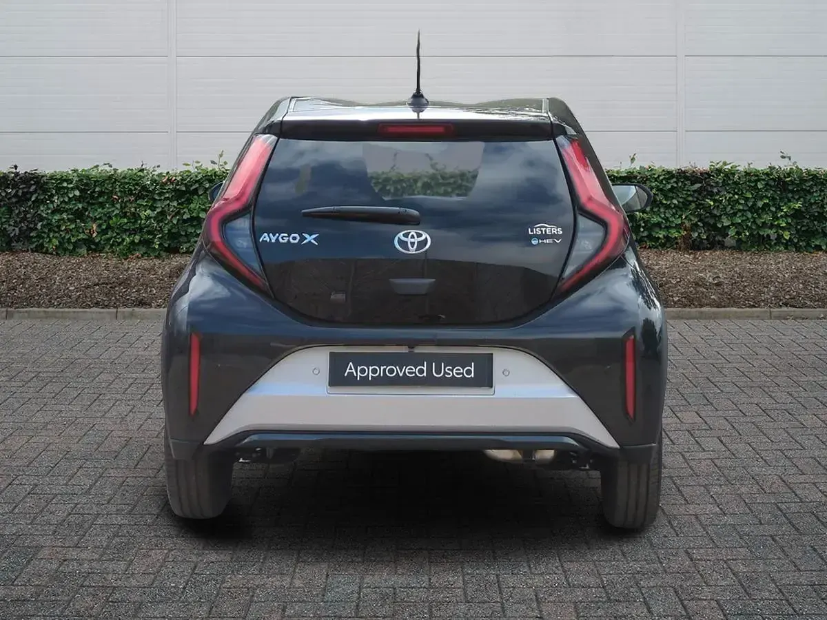 New Toyota Aygo X 116 HP (85 kW) 2026 Silver SUV
