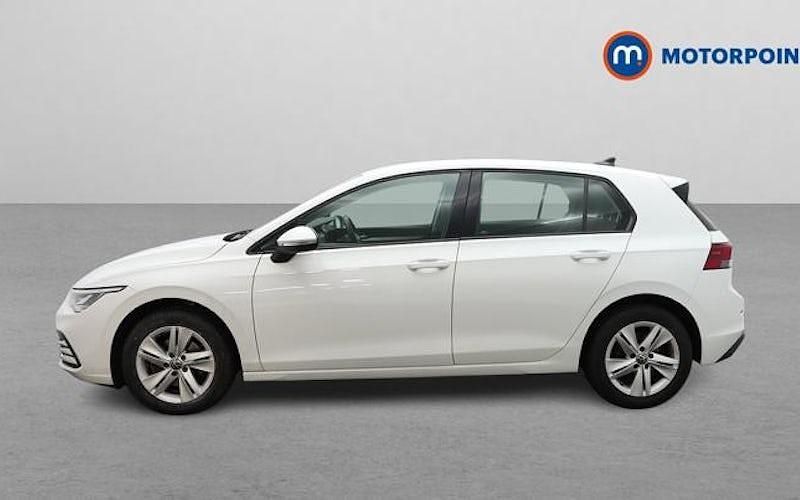 Used VW Golf VIII Life 131 HP (96 kW) 2024 Hatchback
