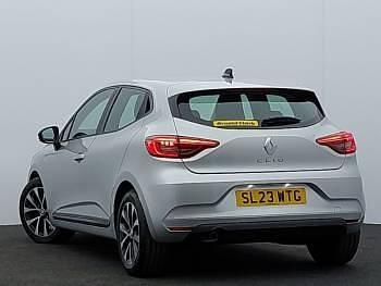 Used Renault Clio V Evolution 90 HP (66 kW) 2023 Silver Hatchback