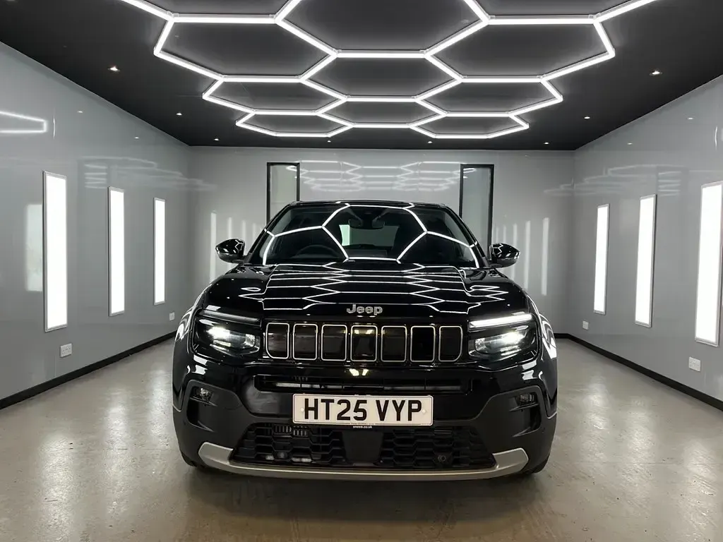 Used Jeep Avenger Summit 100 HP (73 kW) 2025 Black SUV