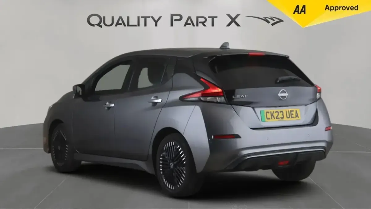 Occasion Nissan Leaf N-Connecta 110 kW (150 ch) 2023 Gris Citadine