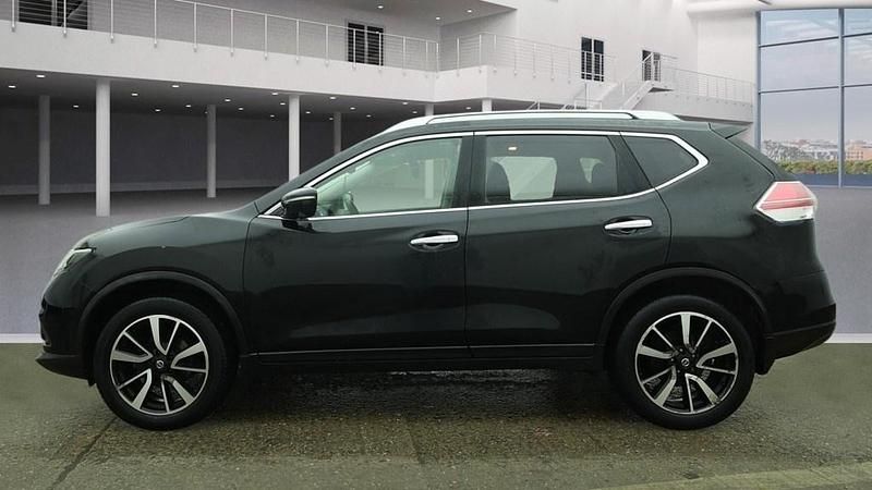 Used Nissan X-Trail N-Vision 130 HP (95 kW) 2016 Ebisu black SUV