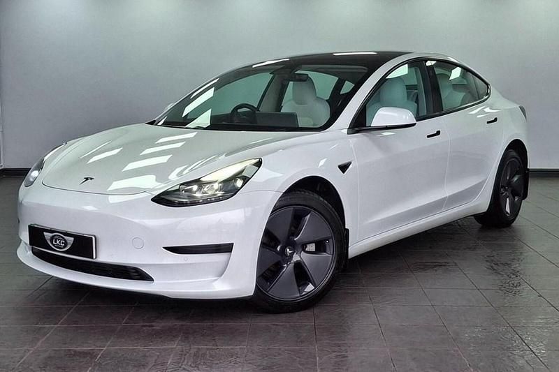 Used Tesla Model 3 Standard Range Plus 366 kW (498 HP) 2022 Sedan