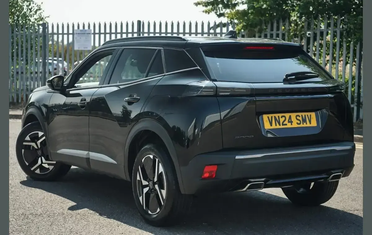 Used Peugeot 2008 Allure 129 HP (94 kW) 2024 Black SUV