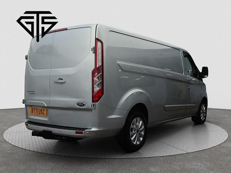 Used Ford Transit Custom Limited 170 HP (125 kW) 2022 Silver Van