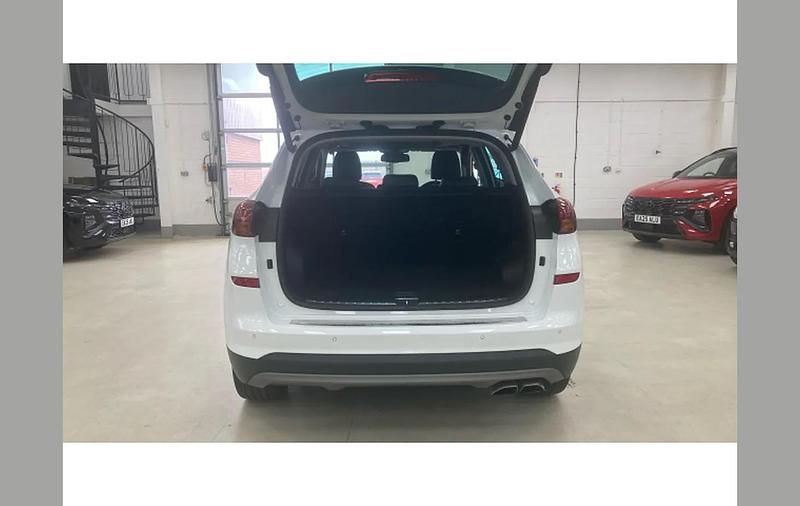 Used Hyundai Tucson Premium SE 185 HP (136 kW) 2019 White SUV