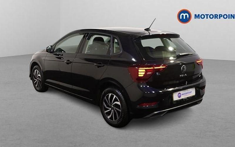Used VW Polo Life 80 HP (58 kW) 2024 Black Hatchback