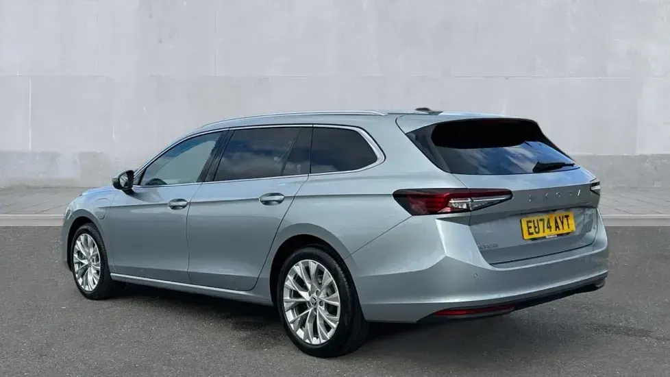 Used Skoda Superb SE L 204 HP (150 kW) 2024 Pebble silver metallic